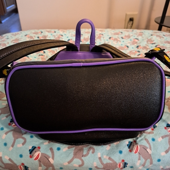 Loungefly Evil Queen backpack - Picture 5 of 9